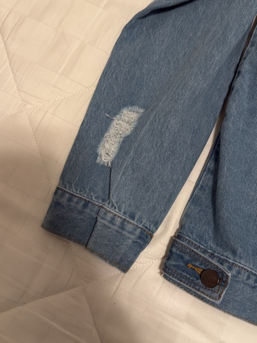 Light Wash Distressed Denim Jacket - Picture 8 of 9